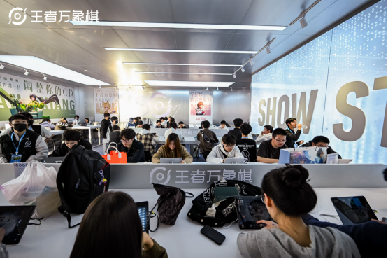王者第十年,万象棋组了个可躺玩的策略爽局